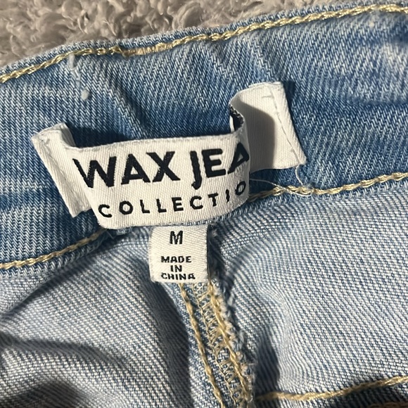 Size medium - Picture 3 of 3